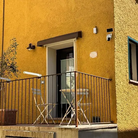 Casetta Del Sasso Nyaraló